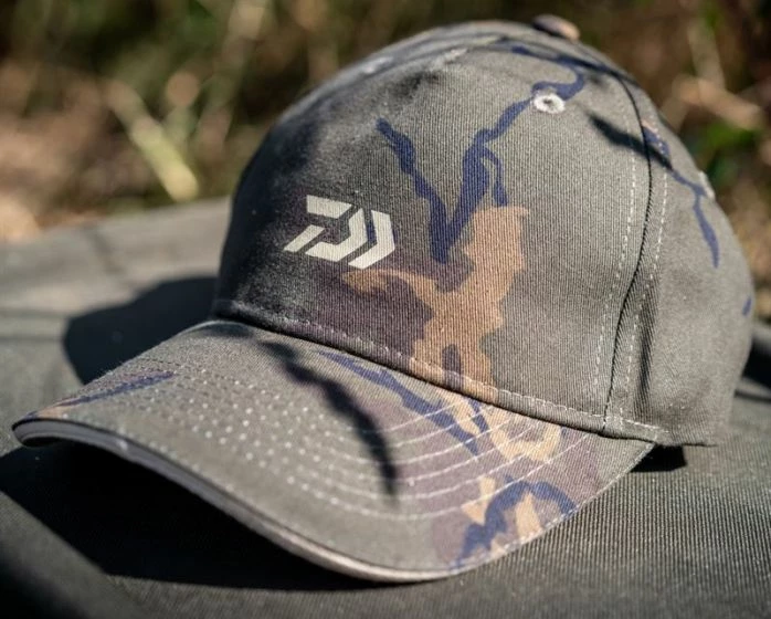 Daiwa - Carp Camo Peaked Cap 5 Daiwa - Carp Camo Peaked Cap - Image 5