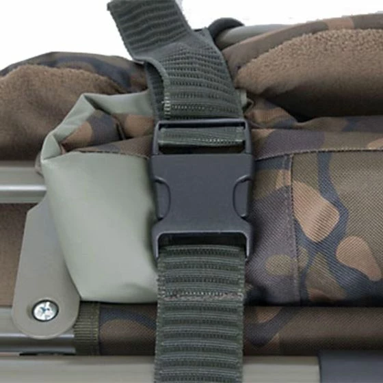 Fox - R1 Camo Series Compact Bedchair 7 Fox - R1 Camo Series Compact Bedchair - Image 7