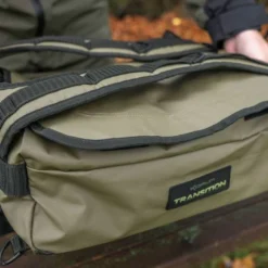 Korum - Transition Hydro Pack -Predator shop korum transition hydro pack in use 2