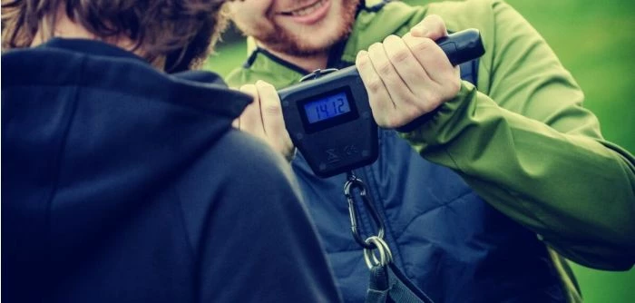 Wychwood - Dual Screen T Bar Scales 120lb 3 Wychwood - Dual Screen T Bar Scales 120lb - Image 3